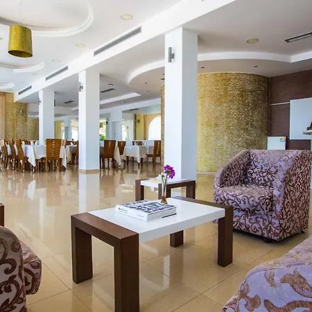 Paradise 4* Lukovë