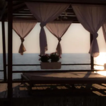 Отель Paradise 4*