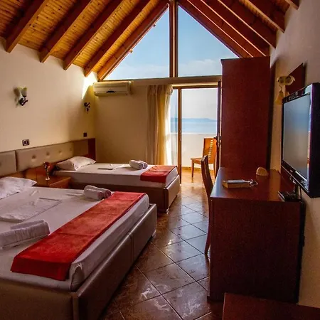 Hotel Paradise 4*