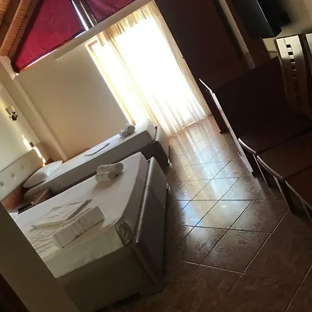 Paradise Hotel 4*