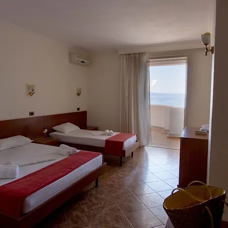 Paradise 4* Λούκοβο