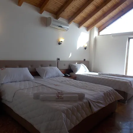 Paradise Lukova Hotel 4*