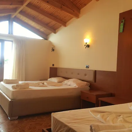Paradise Lukova Hotel Hotel