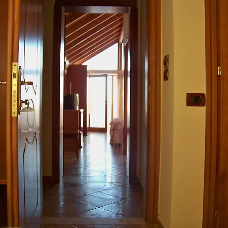Hotel Paradise Lukova Hotel