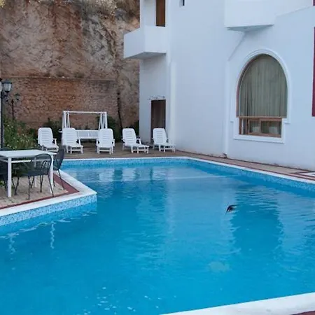Hotel Paradise Lukovë