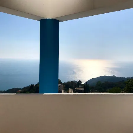 Paradise Lukova Hotel